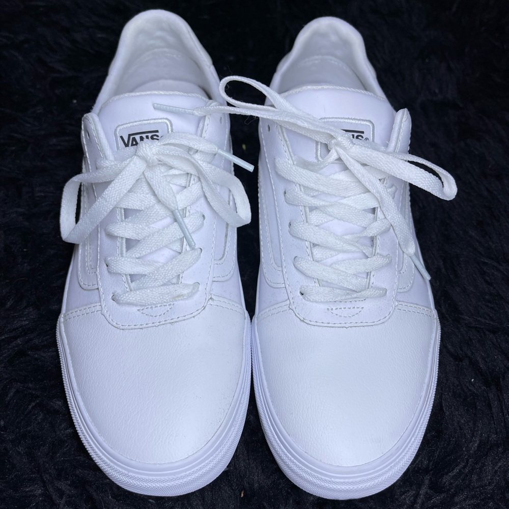 White Leather Old Skool Vans Deluxe Comfort